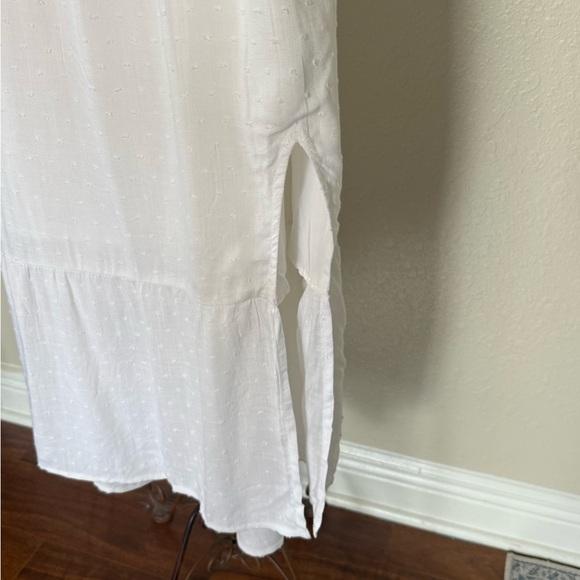 Hollister White Garment - Picture 2 of 9